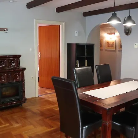 Annipanni Apartment